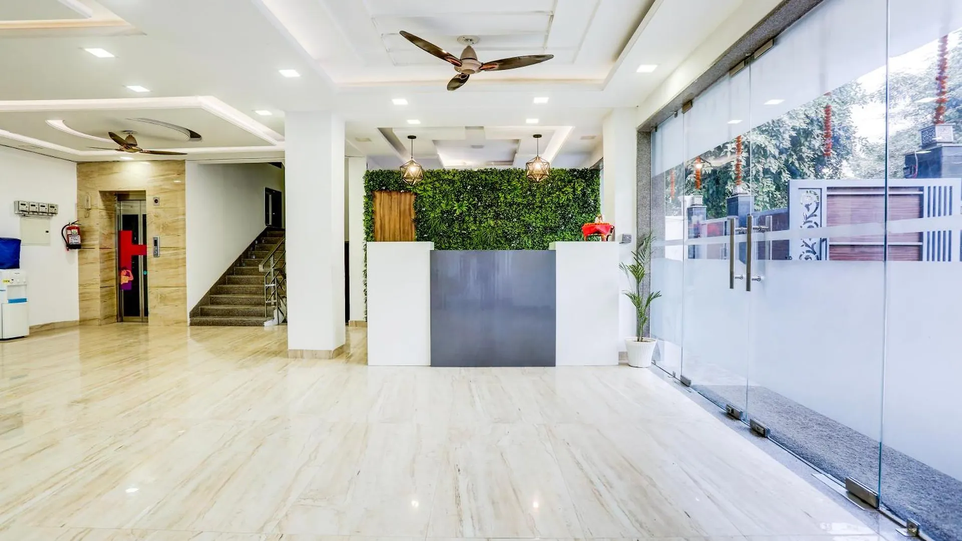 Hotel Greysky Near Medanta Hospital Gurgaon