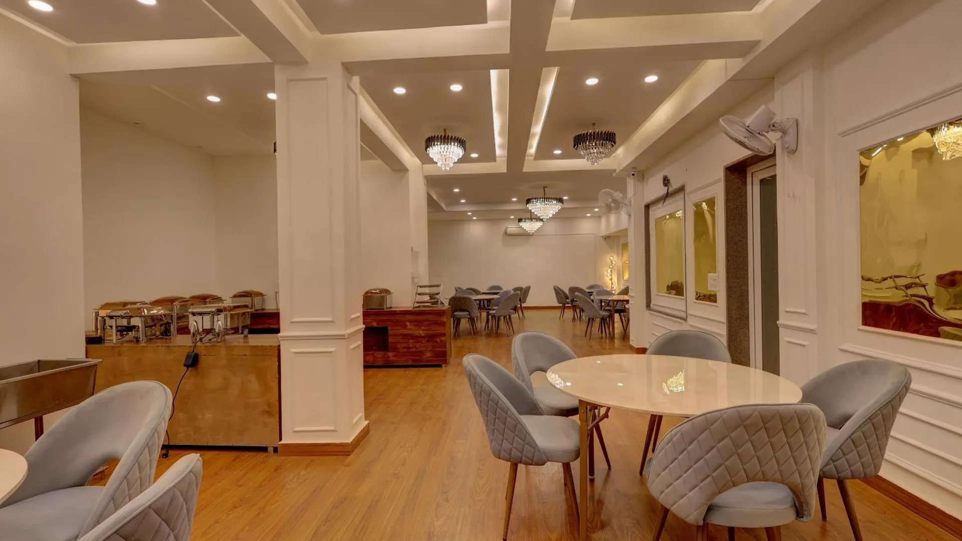 Hotel Greysky Near Medanta Hospital Gurgaon 3*,  Inde